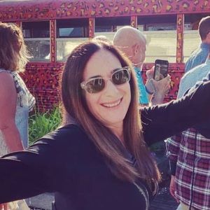 Meet your Posher, Elise